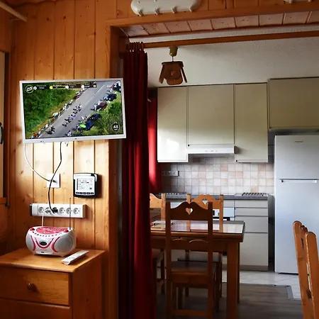 Confort Avec Wifi Aux Pieds Des Pistes - Les Menuires - Fr-1-452-98 Apartment *