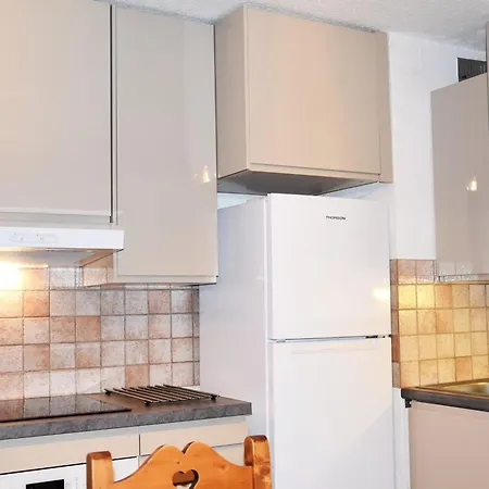 Appartement Les Menuires, 1 Pièce, 3 Personnes - Fr-1-452-98 *
